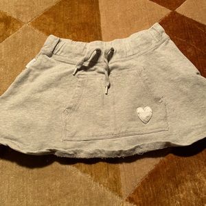 Moschino size 5 skirt! Amazing condition! Worn 1-2